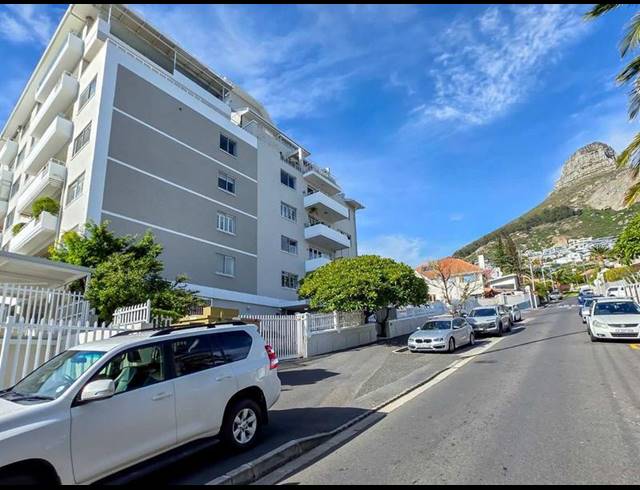 2 BEDROOM PROPERTY TO RENT IN BANTRY BAY